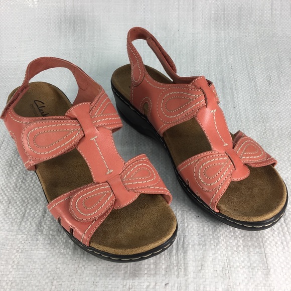 clarks lexi walnut sandal